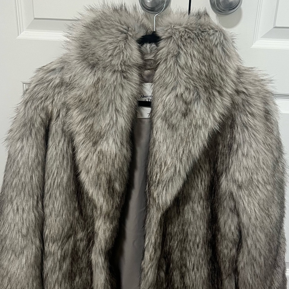 Abercrombie & Fitch Gray Teddy Jacket